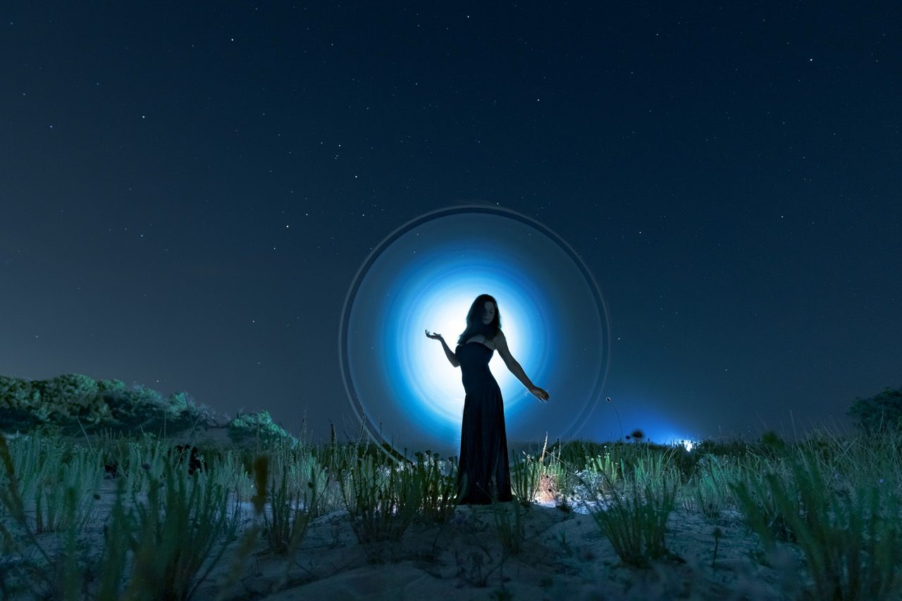Light-painting and long exposure photography by Andrea Riezzo (2021) - light painting sublument 7186