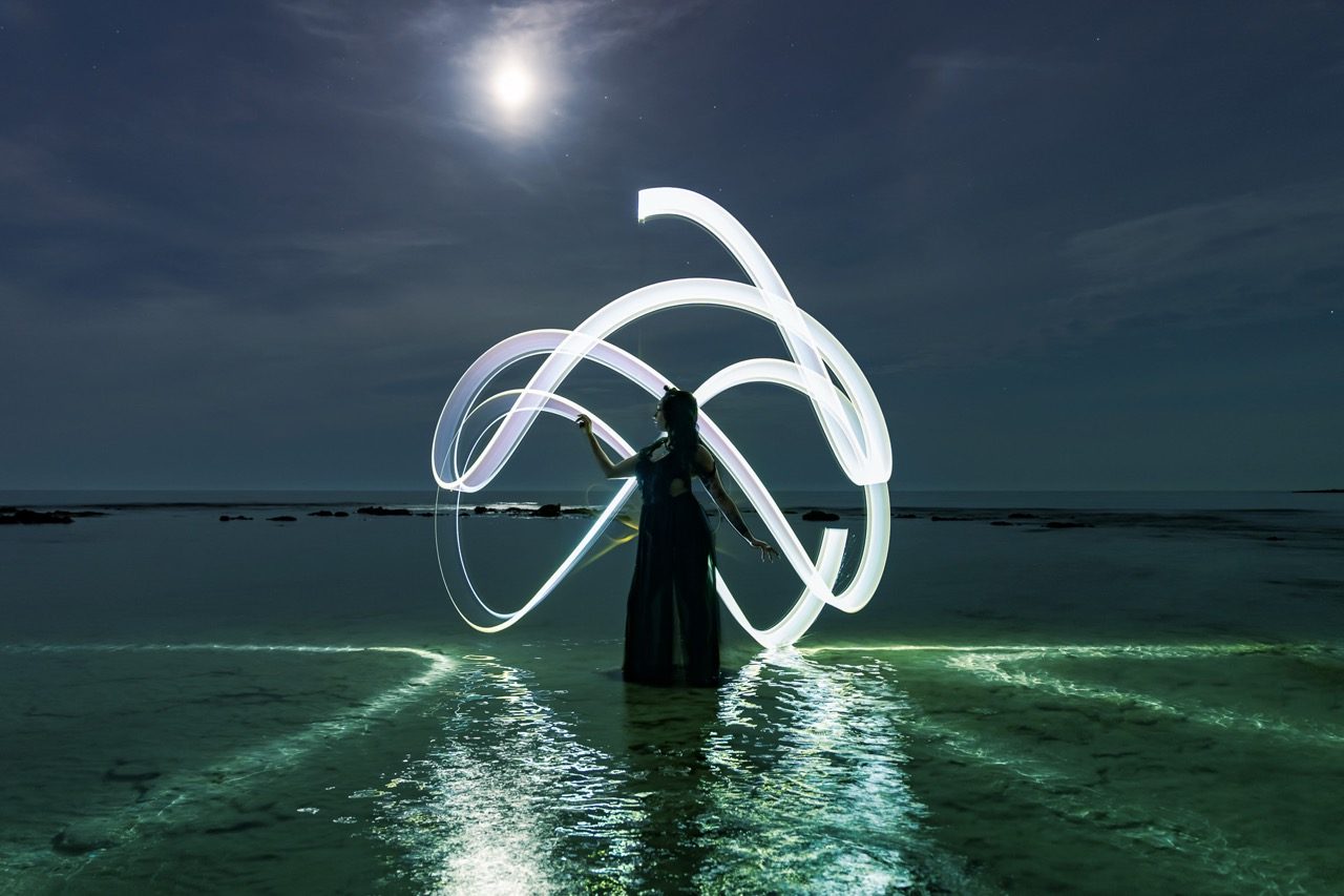 Light-painting and long exposure photography by Andrea Riezzo (2021) - light painting sublument 7918