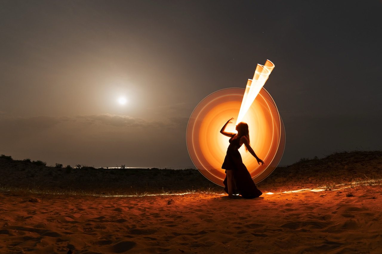 Light-painting and long exposure photography by Andrea Riezzo (2021) - light painting sublument 8117