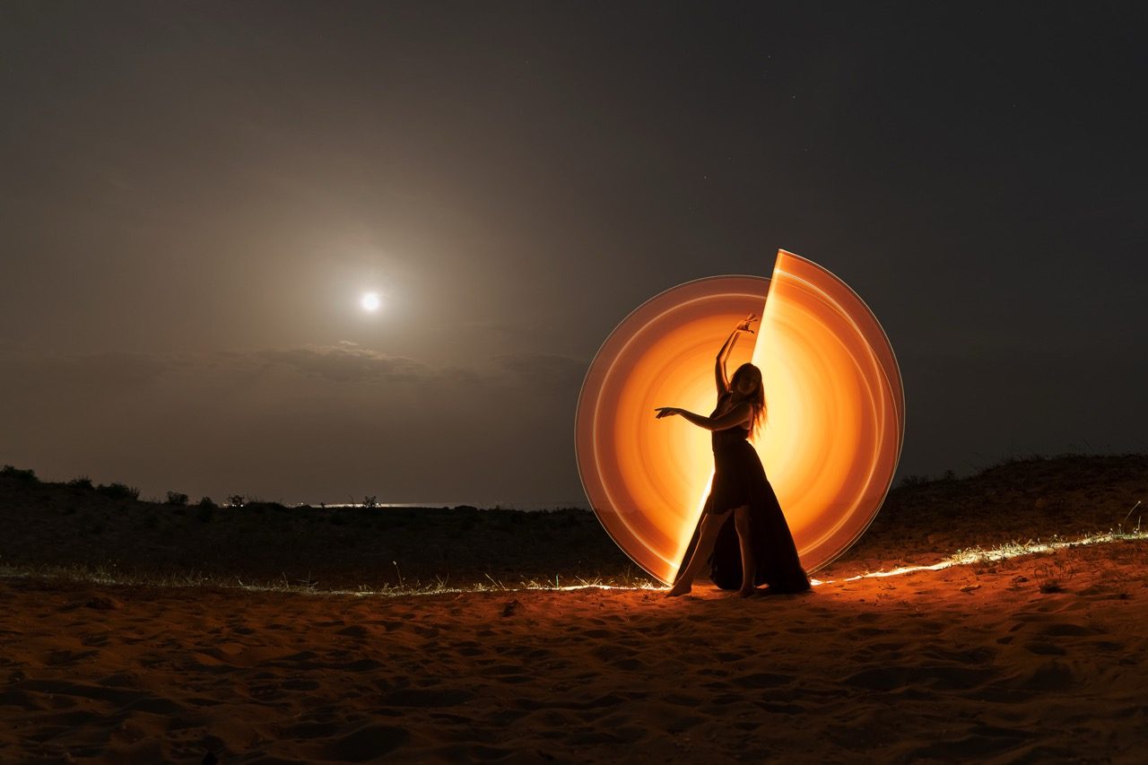 Light-painting and long exposure photography by Andrea Riezzo (2021) - light painting sublument 8120