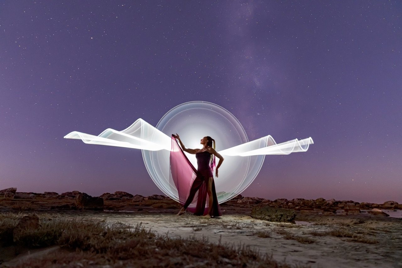 Light-painting and long exposure photography by Andrea Riezzo (2021) - light painting sublument 8172 2