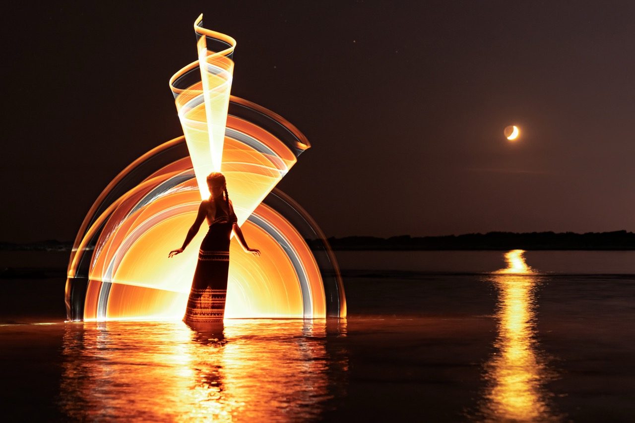 Light-painting and long exposure photography by Andrea Riezzo (2021) - light painting sublument 9505