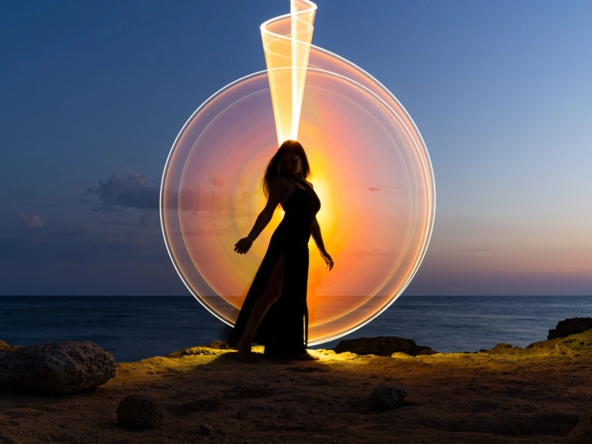 Light painting 2022 first wave