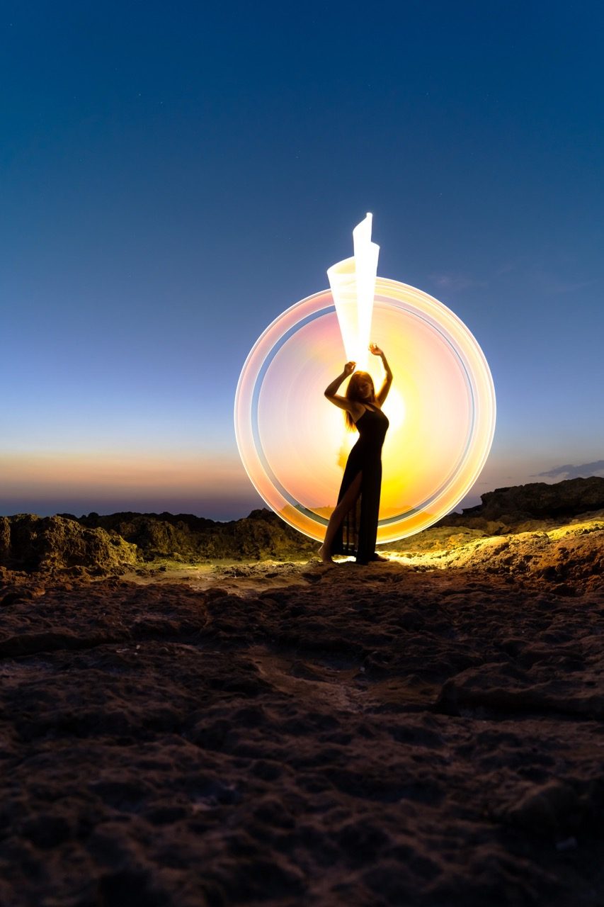 Light-painting and long exposure photography by Andrea Riezzo (2022) - light painting sublument 0830