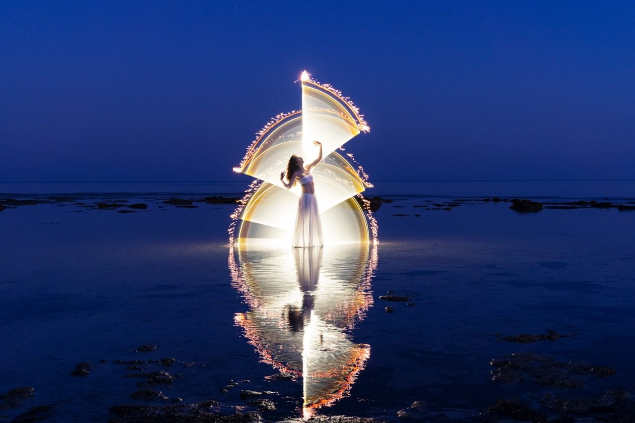 Light-painting and long exposure photography by Andrea Riezzo (2022) - light painting sublument 0063