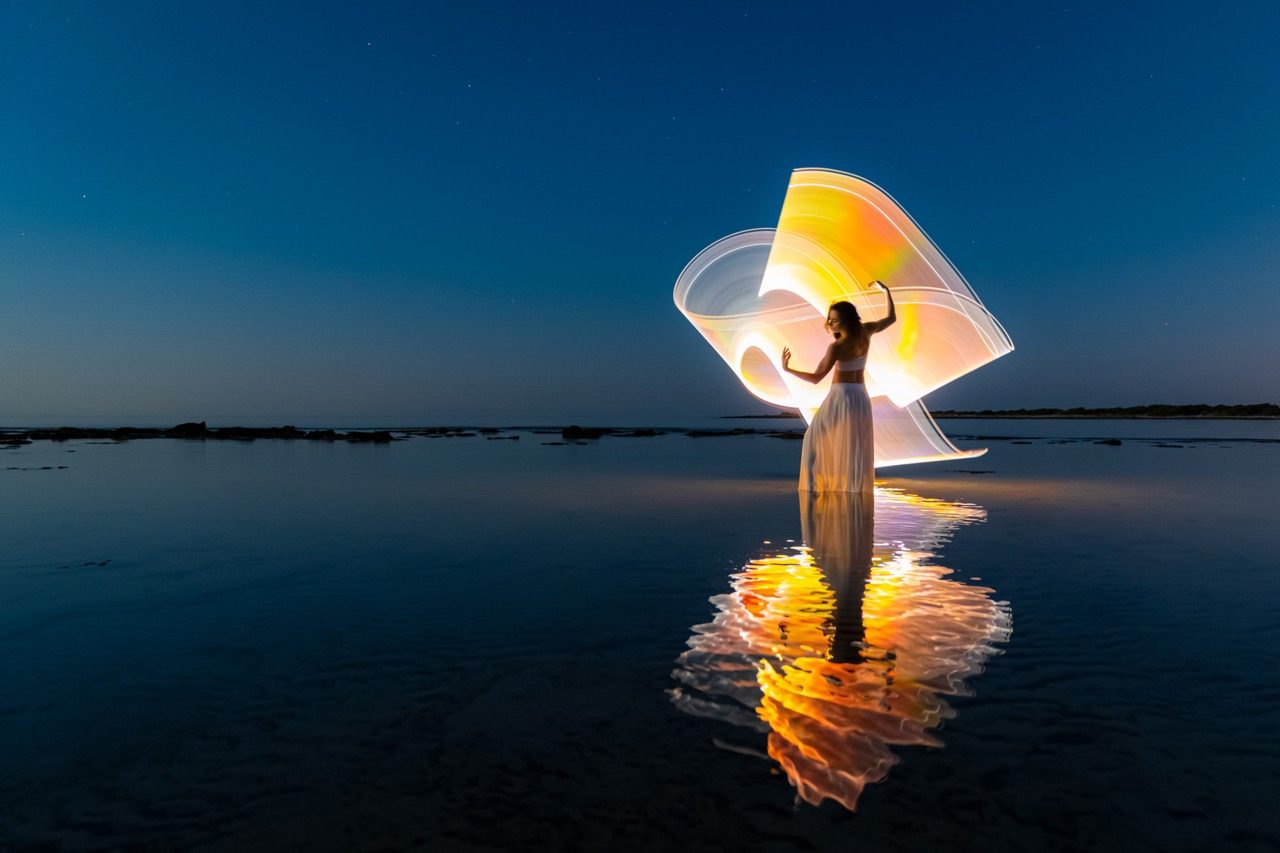 Light-painting and long exposure photography by Andrea Riezzo (2022) - light painting sublument 0122