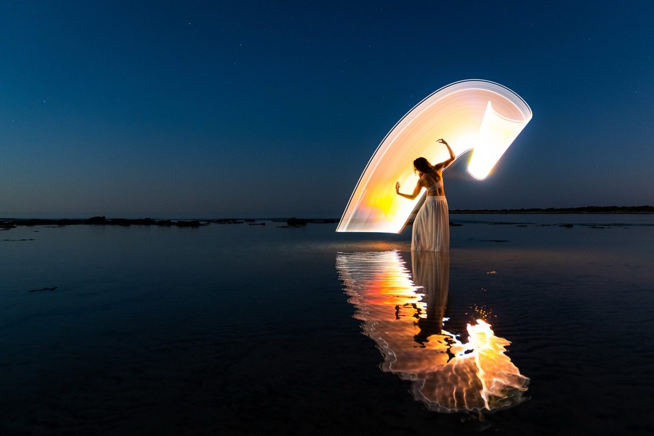 Light-painting and long exposure photography by Andrea Riezzo (2022) - light painting sublument 0125
