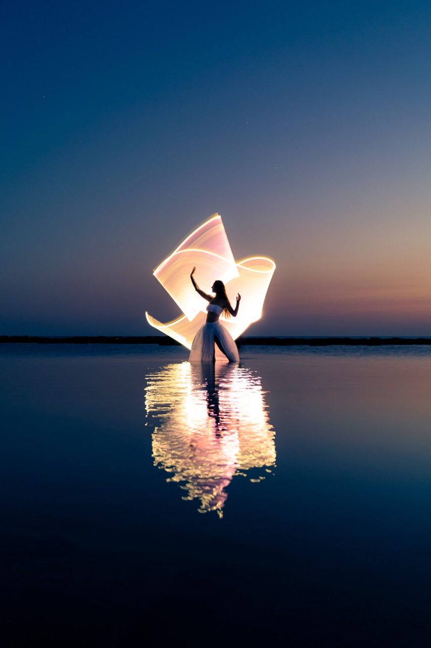 Light-painting and long exposure photography by Andrea Riezzo (2022) - light painting sublument 1401