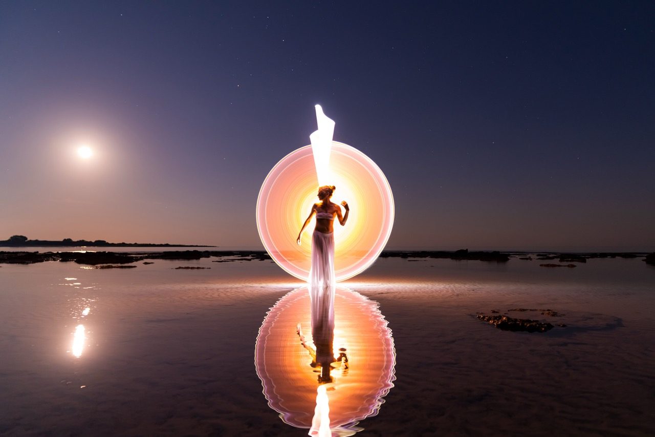 Light-painting and long exposure photography by Andrea Riezzo (2022) - light painting sublument 0162