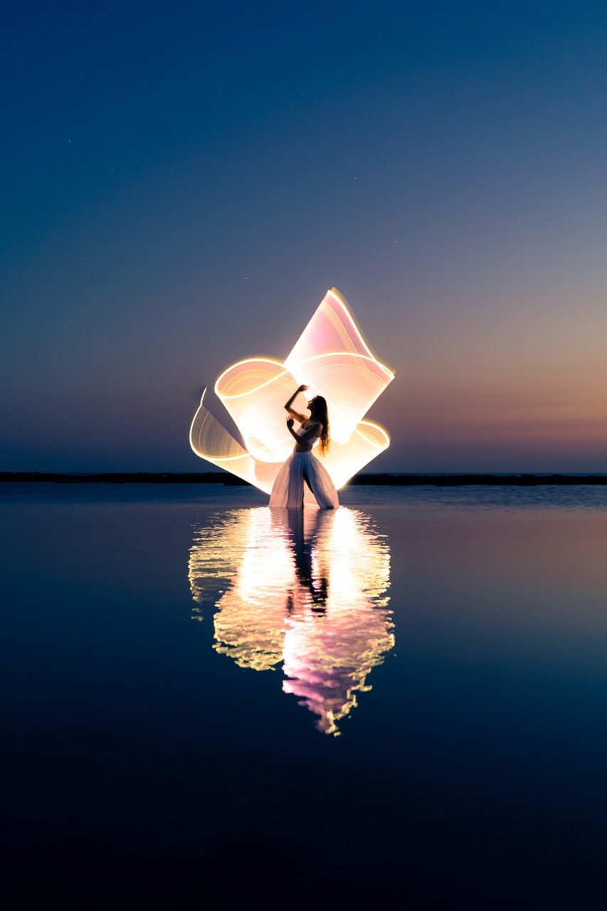 Light-painting and long exposure photography by Andrea Riezzo (2022) - light painting sublument 1407
