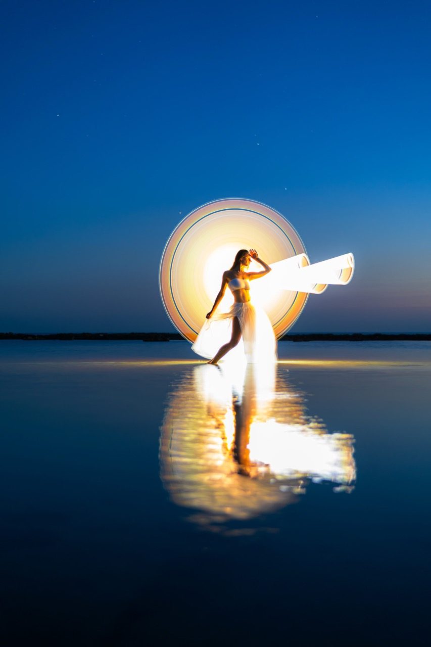 Light-painting and long exposure photography by Andrea Riezzo (2022) - light painting sublument 1419