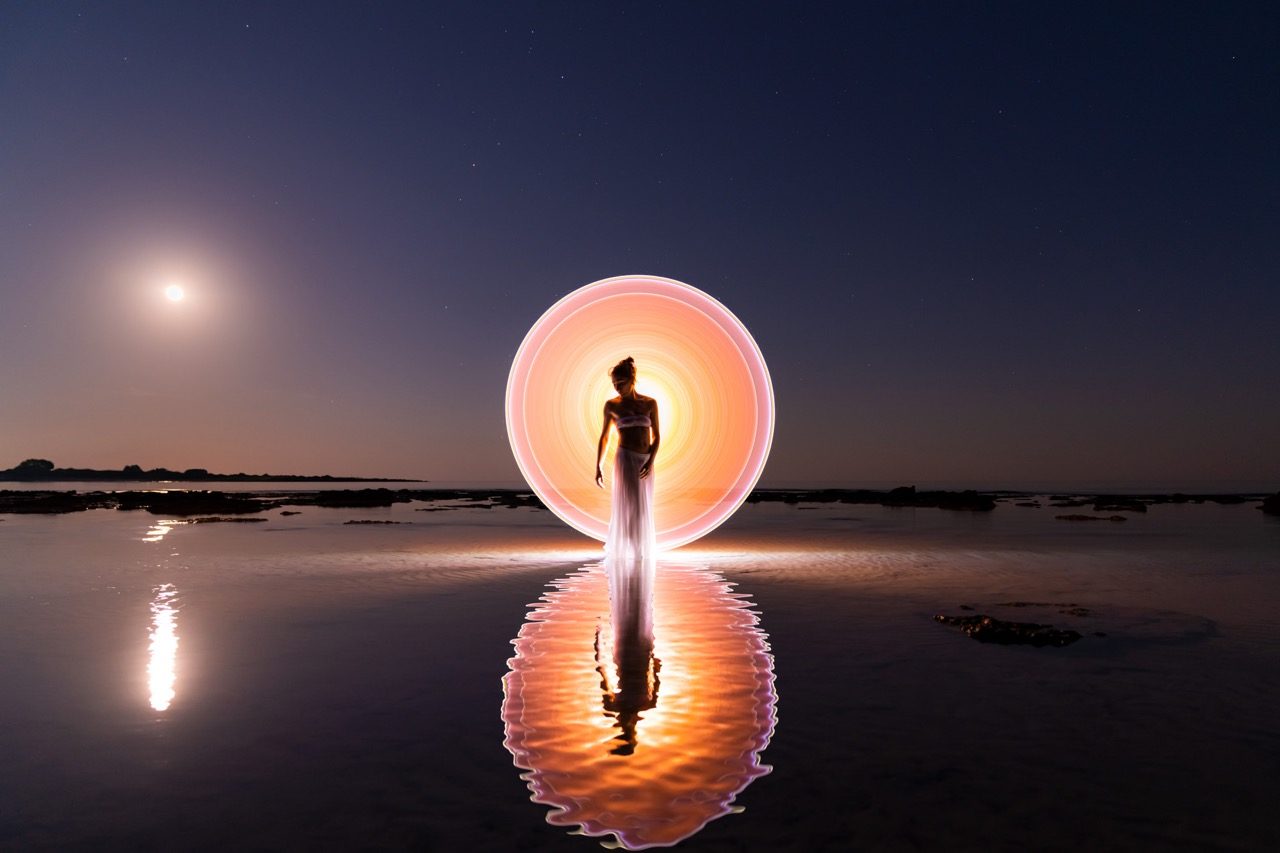 Light-painting and long exposure photography by Andrea Riezzo (2022) - light painting sublument 0166