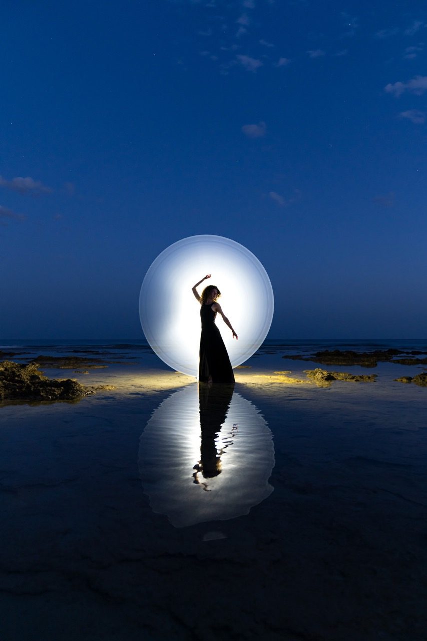 Light-painting and long exposure photography by Andrea Riezzo (2022) - light painting sublument 0378