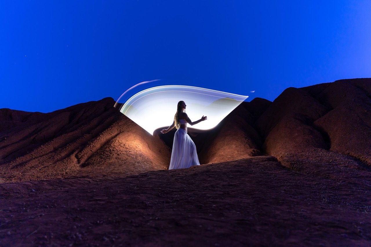 Light-painting and long exposure photography by Andrea Riezzo (2022) - light painting sublument 1700