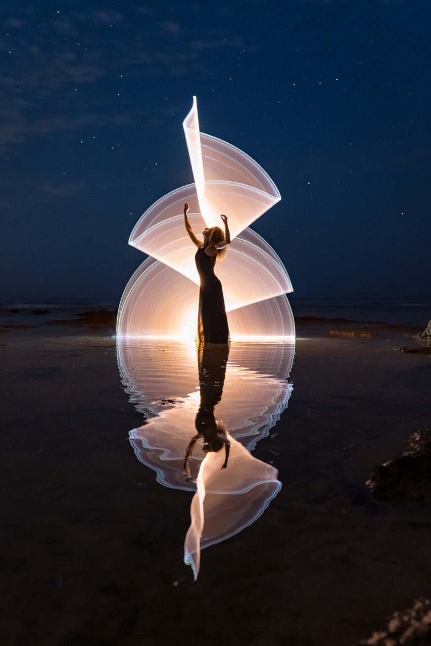 Light-painting and long exposure photography by Andrea Riezzo (2022) - light painting sublument 0424