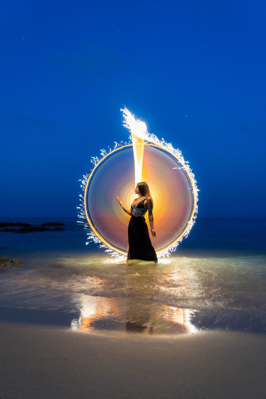 Light-painting and long exposure photography by Andrea Riezzo (2022) - light painting sublument 0528