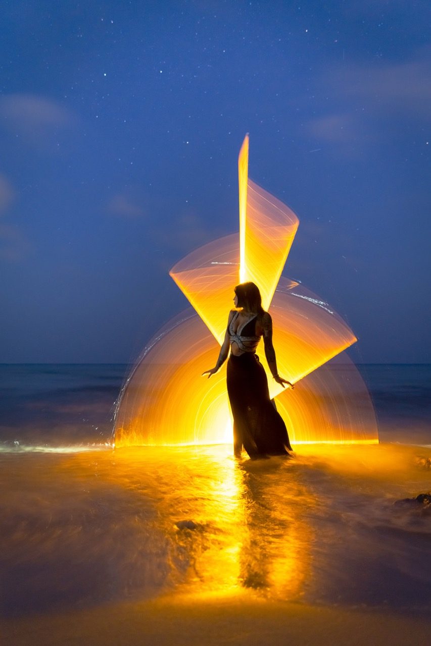Light-painting and long exposure photography by Andrea Riezzo (2022) - light painting sublument 0555
