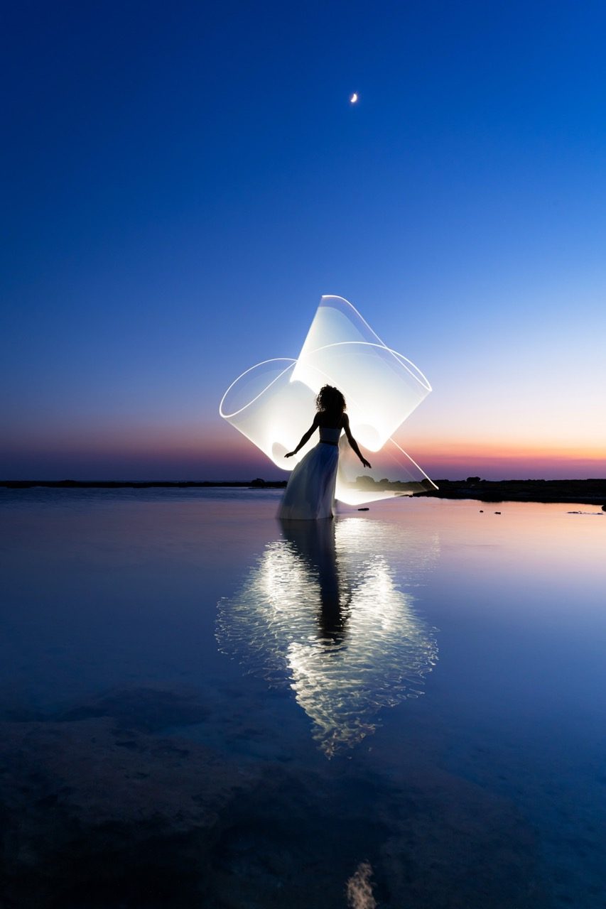 Light-painting and long exposure photography by Andrea Riezzo (2022) - light painting sublument 0681