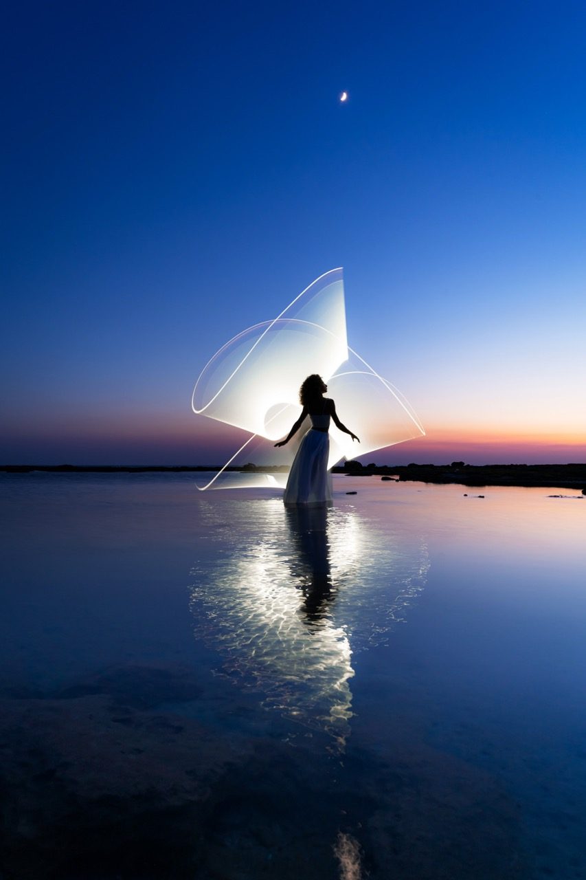 Light-painting and long exposure photography by Andrea Riezzo (2022) - light painting sublument 0684