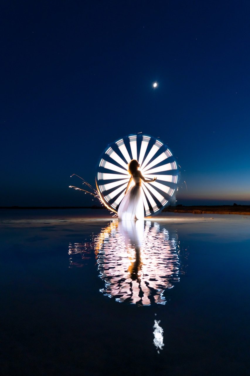 Light-painting and long exposure photography by Andrea Riezzo (2022) - light painting sublument 0720