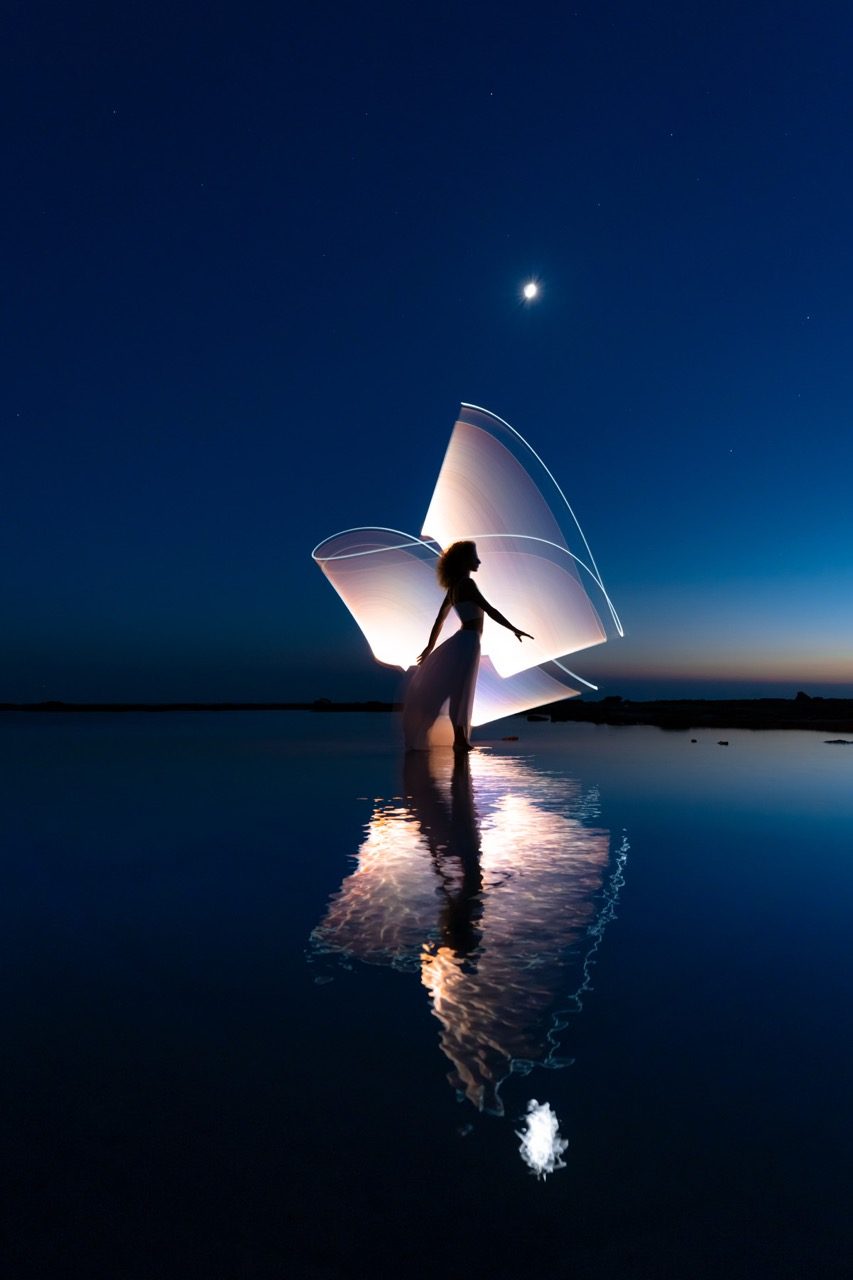 Light-painting and long exposure photography by Andrea Riezzo (2022) - light painting sublument 0721