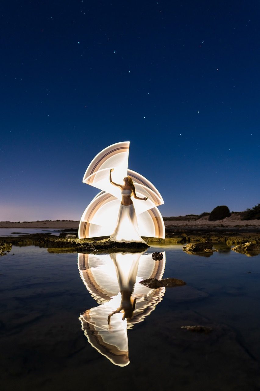 Light-painting and long exposure photography by Andrea Riezzo (2022) - light painting sublument 3572