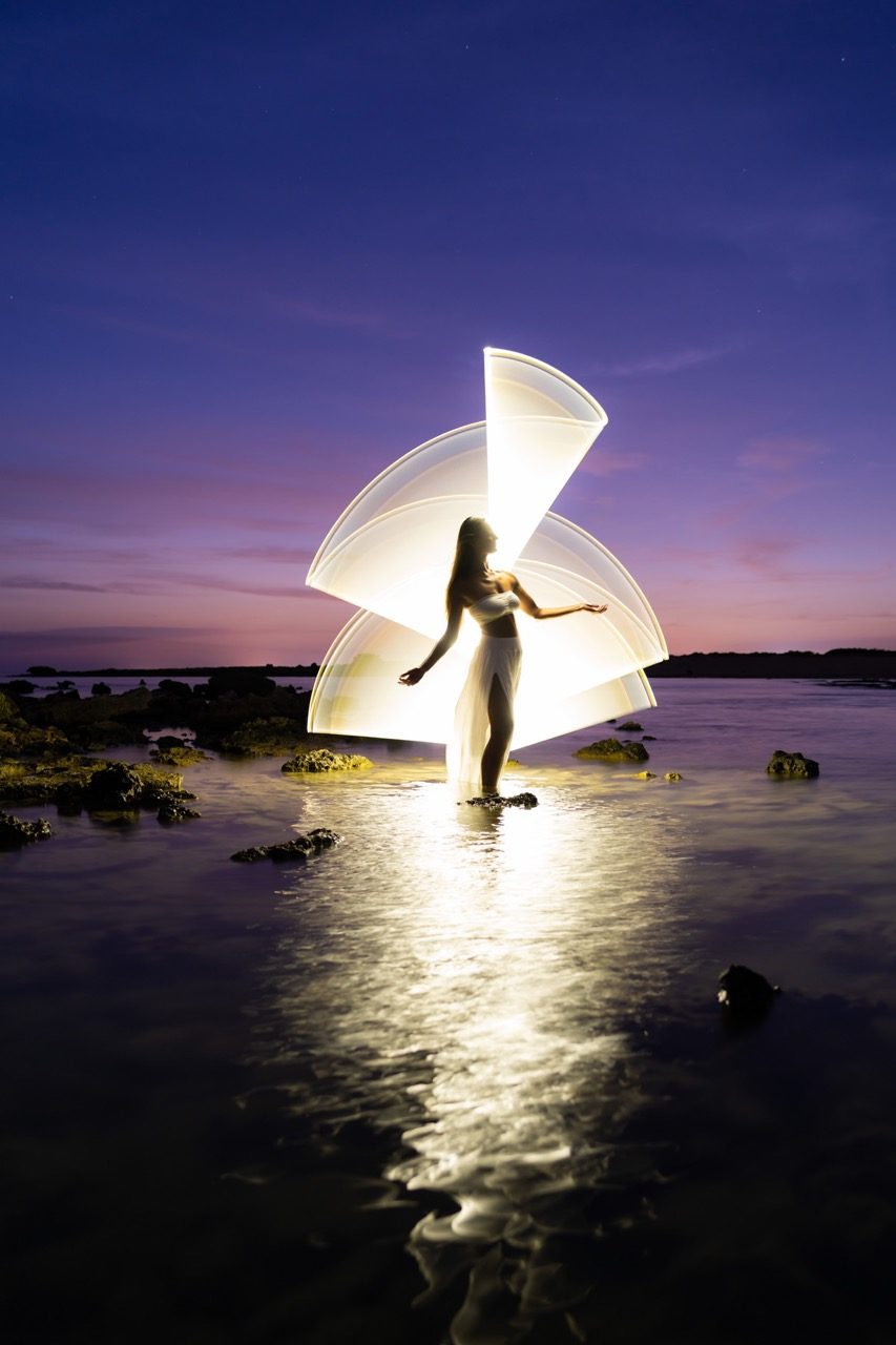 Light-painting and long exposure photography by Andrea Riezzo (2022) - light painting sublument 3046