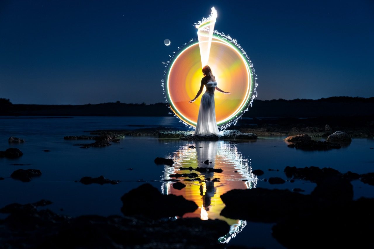 Light-painting and long exposure photography by Andrea Riezzo (2022) - light painting sublument 9844