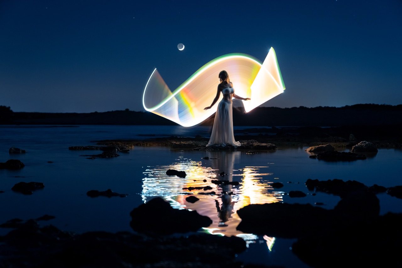 Light-painting and long exposure photography by Andrea Riezzo (2022) - light painting sublument 9849