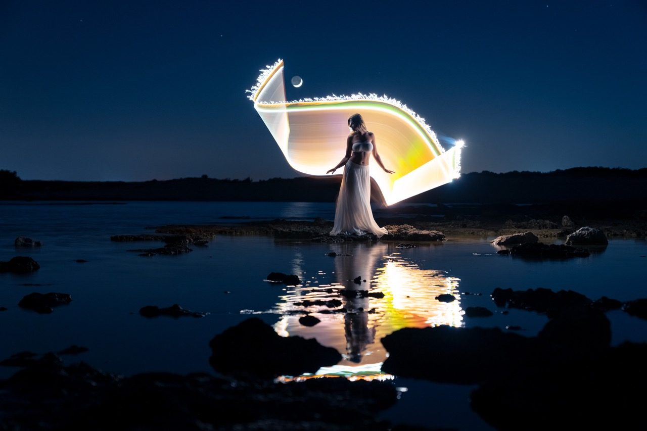 Light-painting and long exposure photography by Andrea Riezzo (2022) - light painting sublument 9853