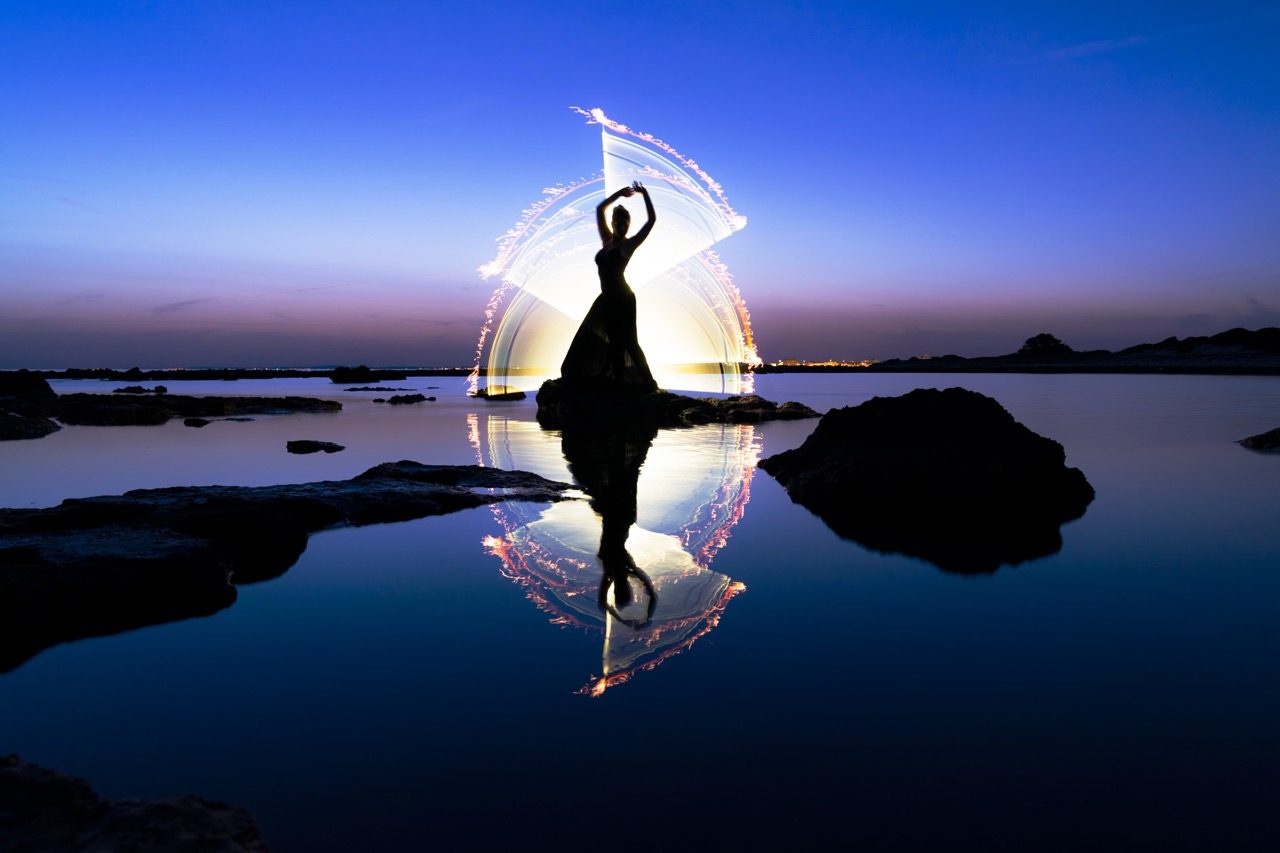 Light-painting and long exposure photography by Andrea Riezzo (2022) - light painting sublument 9957