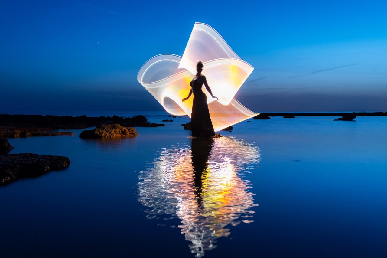 Light-painting and long exposure photography by Andrea Riezzo (2022) - light painting sublument 9972 2