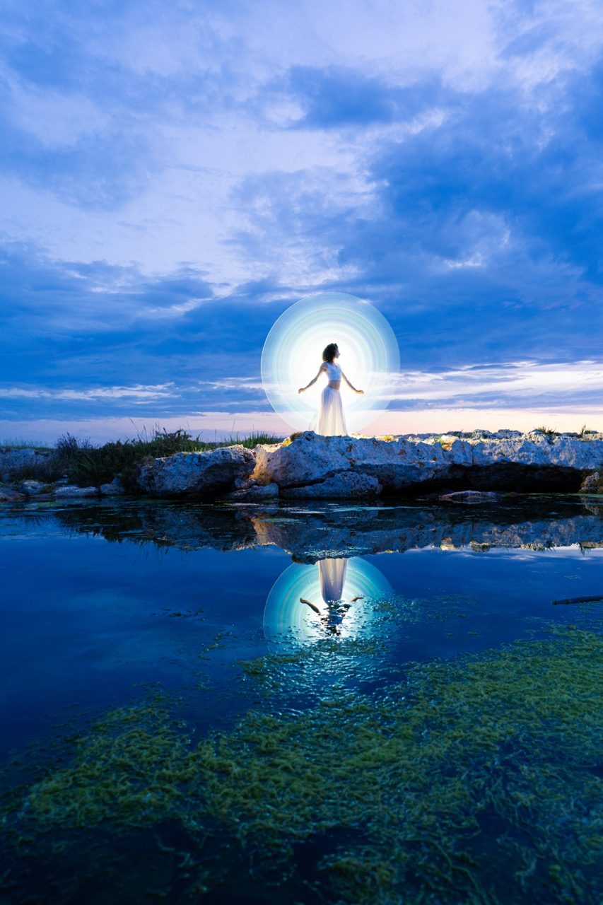 Light painting photo 2023 by Andrea Riezzo — Sublument — 002