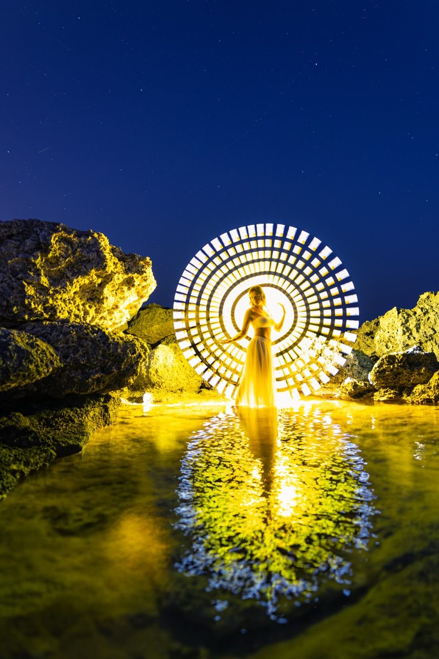 Light painting photo 2023 by Andrea Riezzo — Sublument — 011