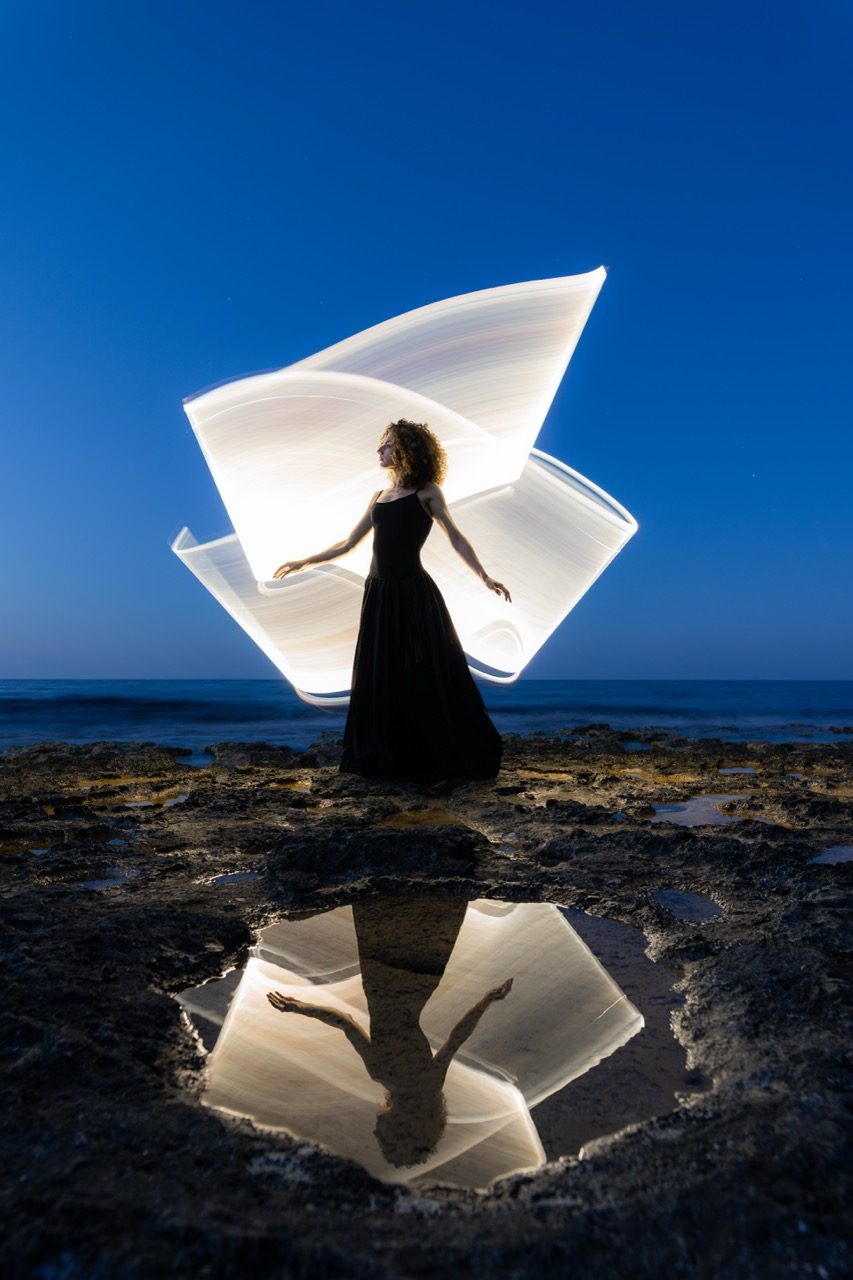 Light painting photo 2023 by Andrea Riezzo — Sublument — 014