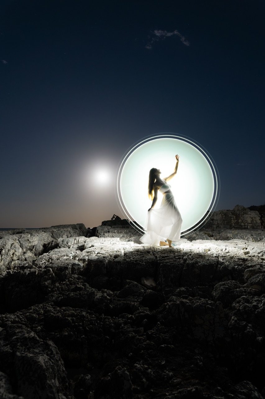 Light painting photo 2023 by Andrea Riezzo — Sublument — 041