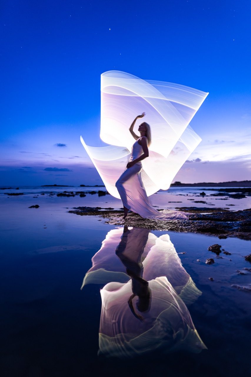 Light painting photo 2024 by Andrea Riezzo — Sublument — 041