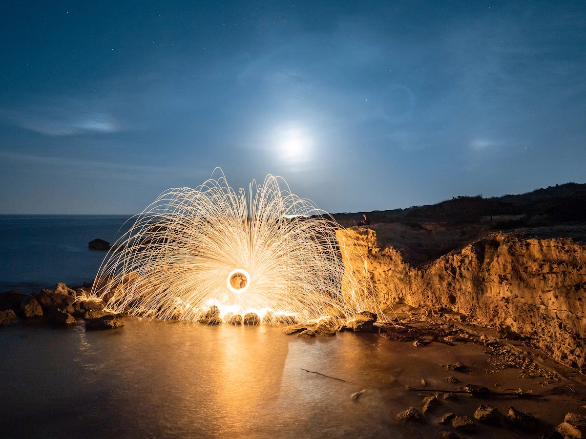 Light-painting with steel wool: the basics