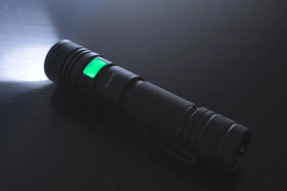 flashlight light-painting