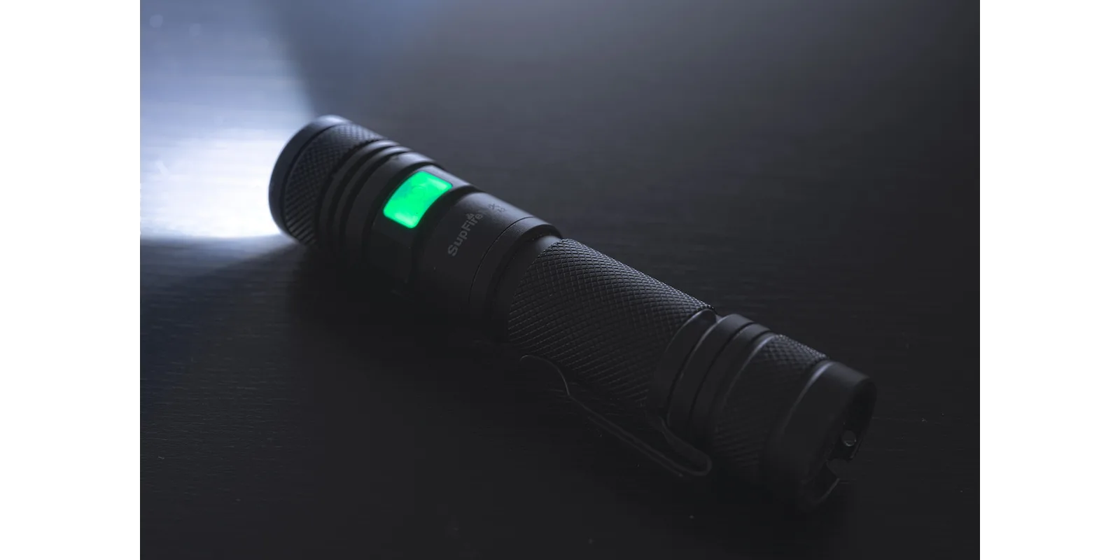flashlight light-painting