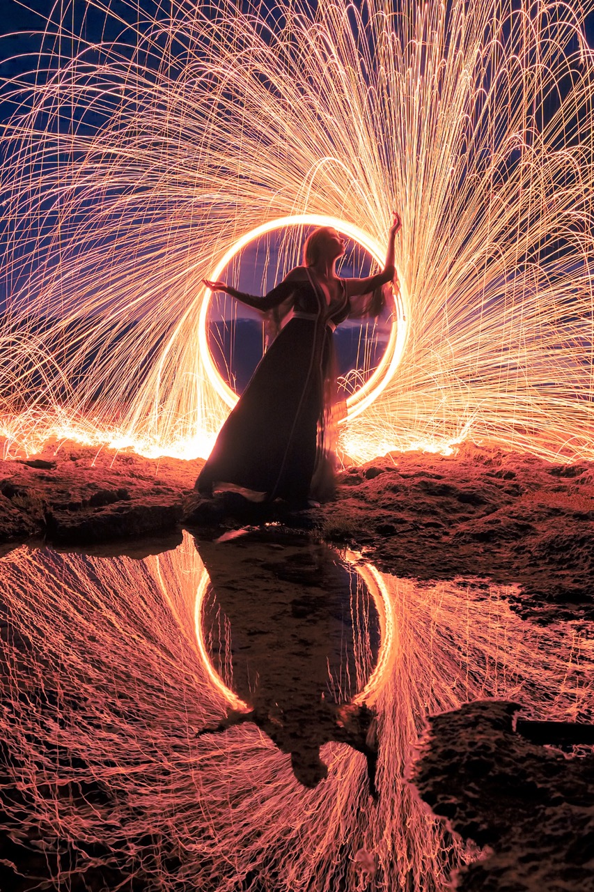 Light-painting and long exposure photography by Andrea Riezzo (2019) - alexis fawx 1190