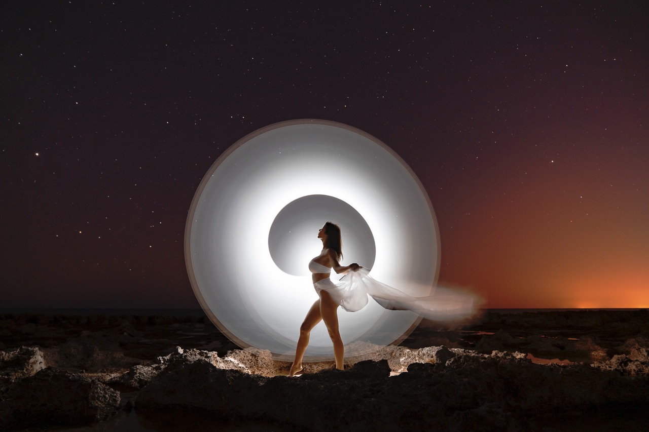Light-painting and long exposure photography by Andrea Riezzo (2019) - alexis fawx 9195