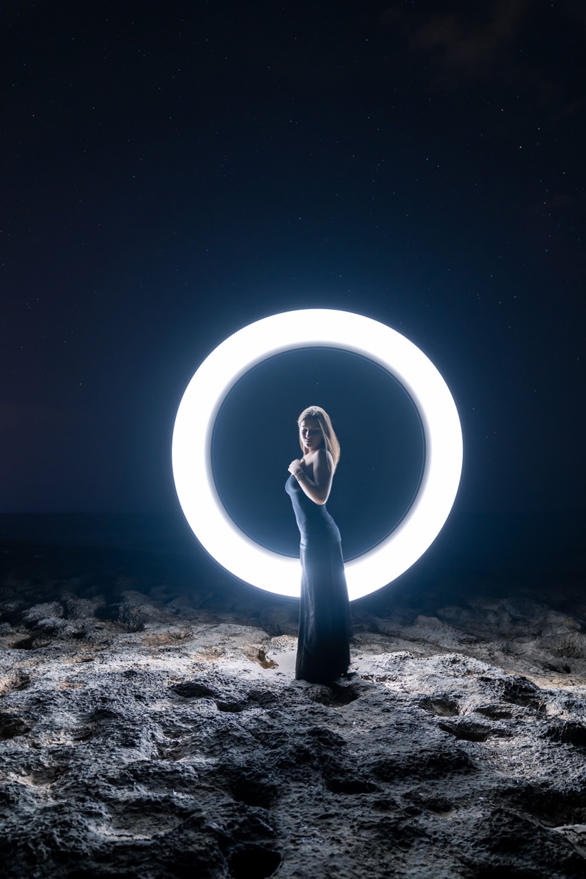 Light-painting and long exposure photography by Andrea Riezzo (2019) - light painting cristina 8542