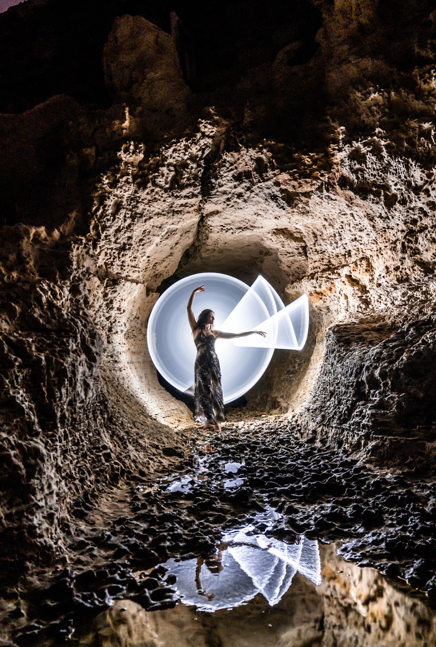 Light-painting and long exposure photography by Andrea Riezzo (2019) - light painting deborah 02 5314