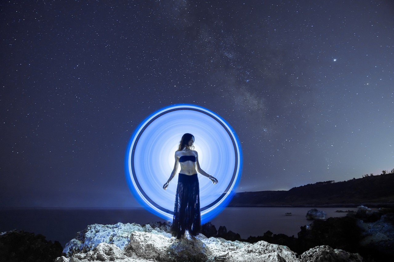 Light-painting and long exposure photography by Andrea Riezzo (2019) - light painting simona maria 6693