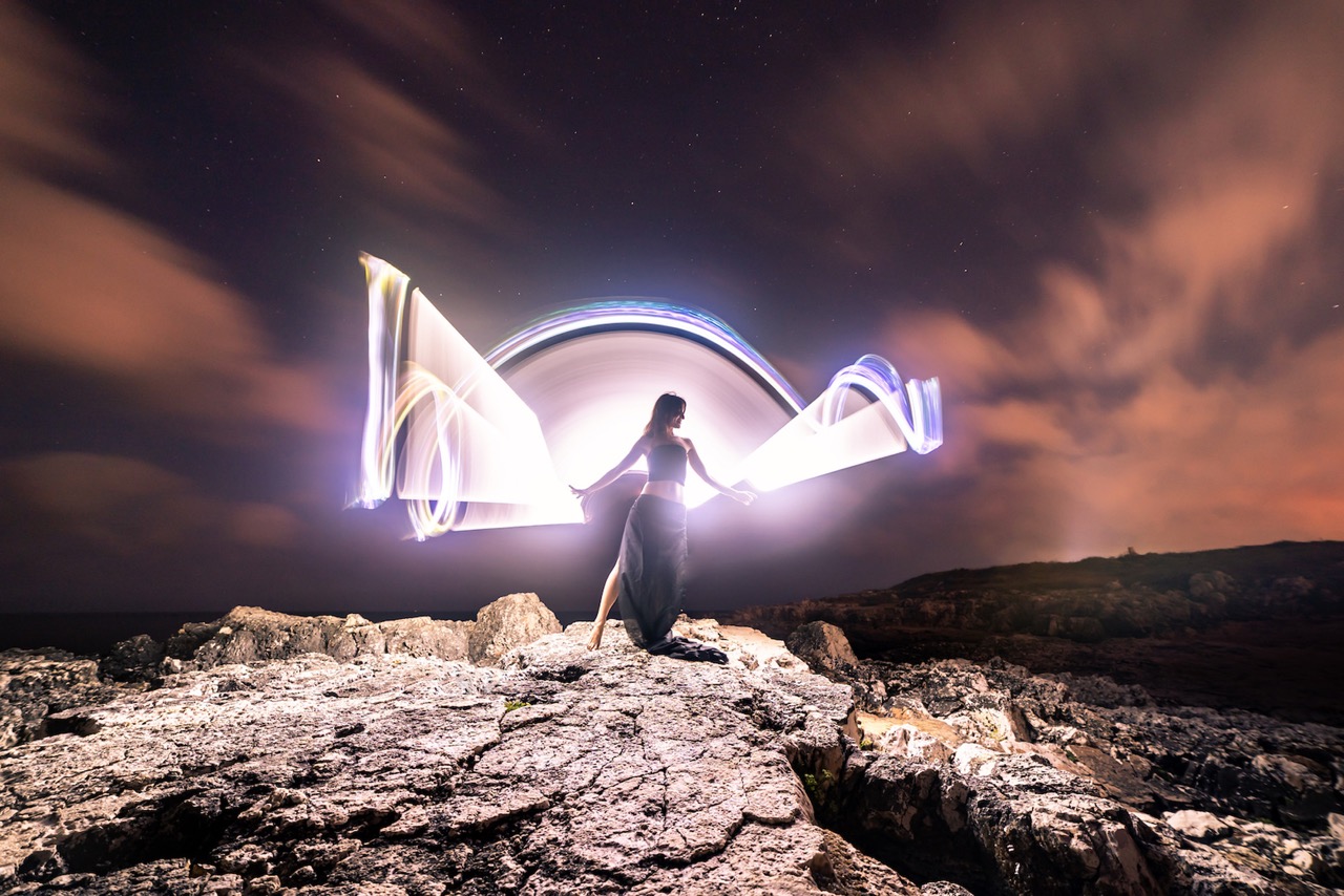 Light-painting and long exposure photography by Andrea Riezzo (2019) - light painting simona maria 7134