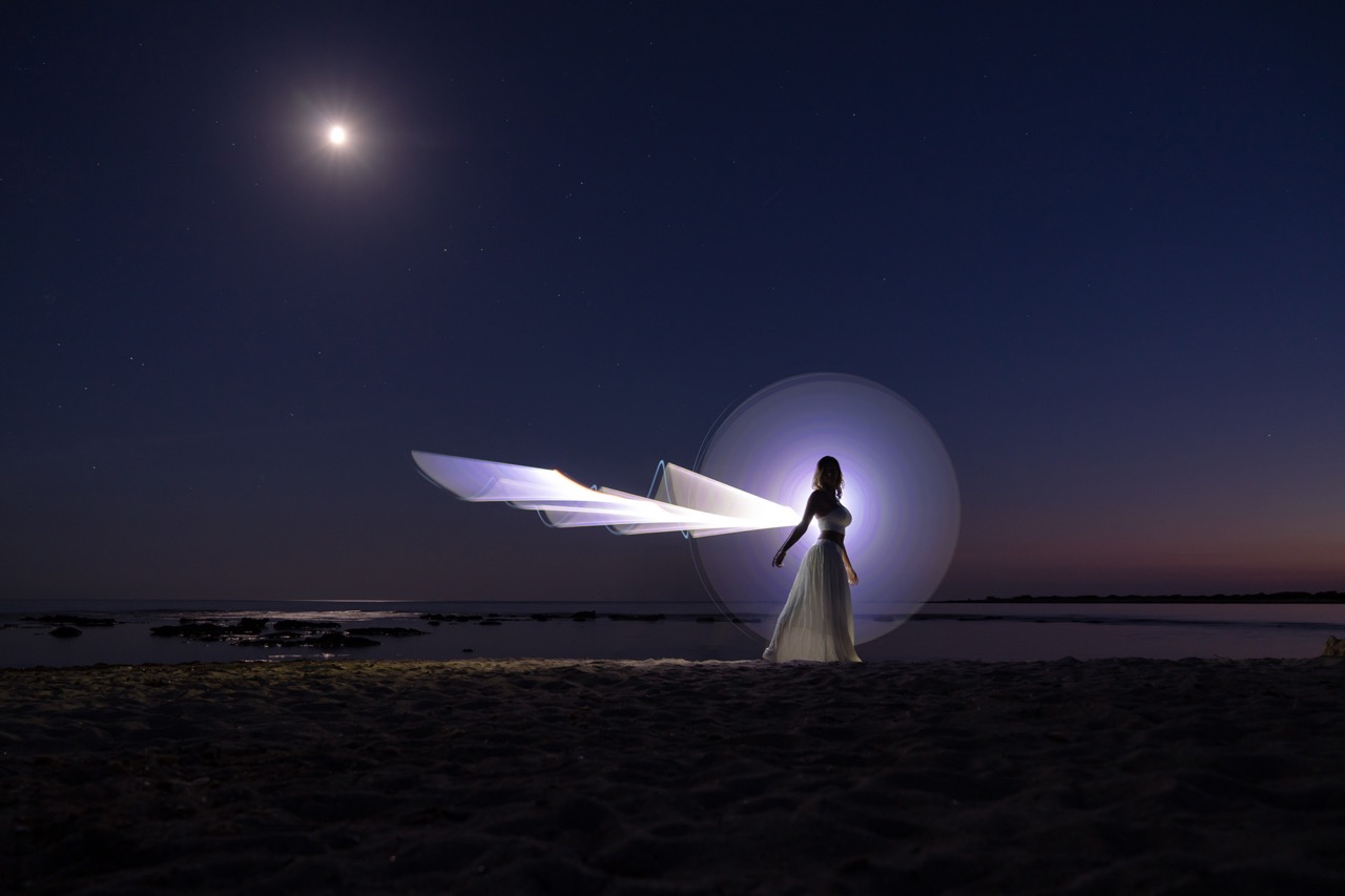Light-painting and long exposure photography by Andrea Riezzo (2020) - light painting antonella 4043