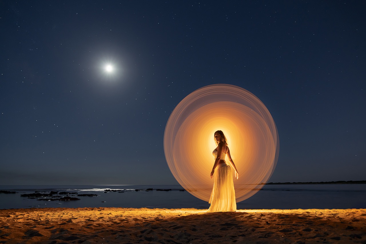 Light-painting and long exposure photography by Andrea Riezzo (2020) - light painting antonella 4052