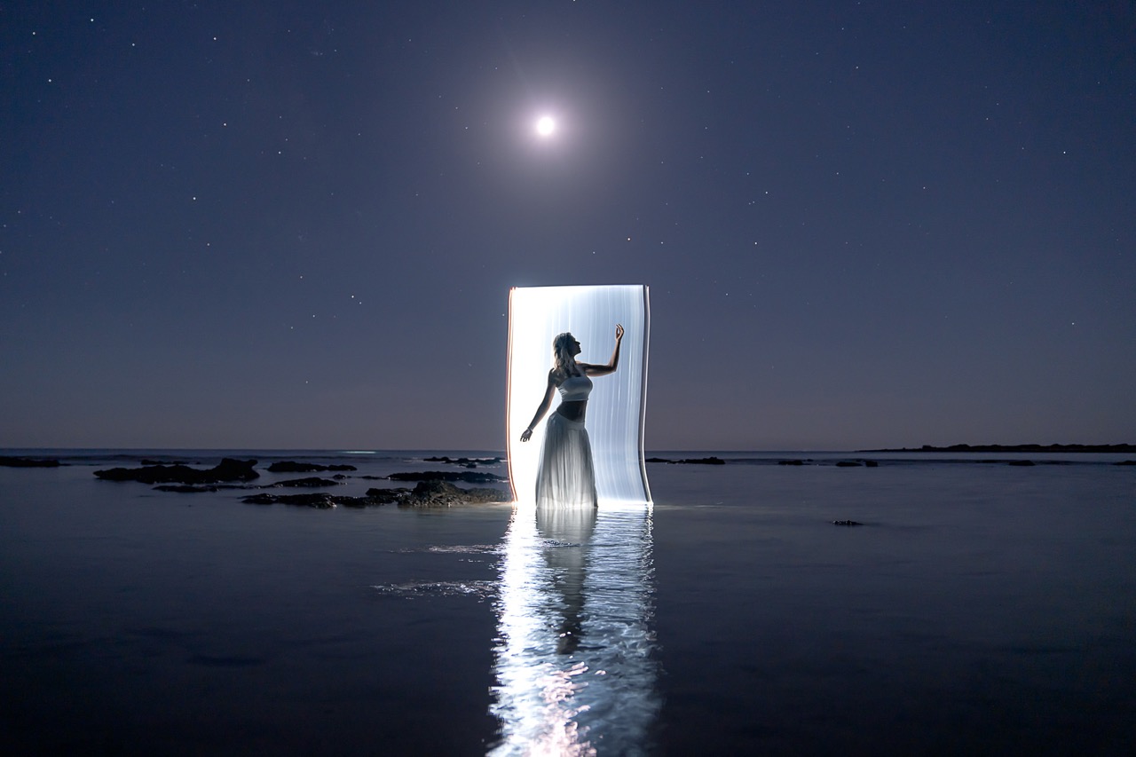 Light-painting and long exposure photography by Andrea Riezzo (2020) - light painting antonella 4091