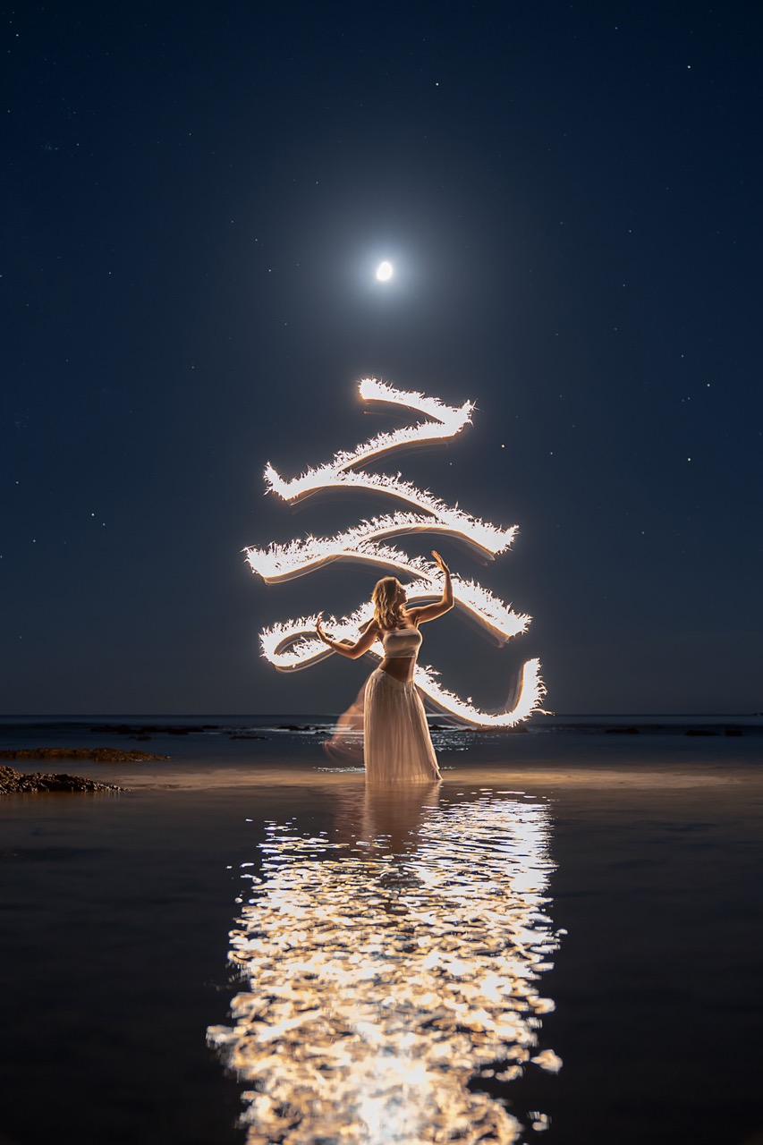 Light-painting and long exposure photography by Andrea Riezzo (2020) - light painting antonella 4097